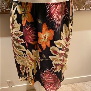 Trendy vintage midi skirt